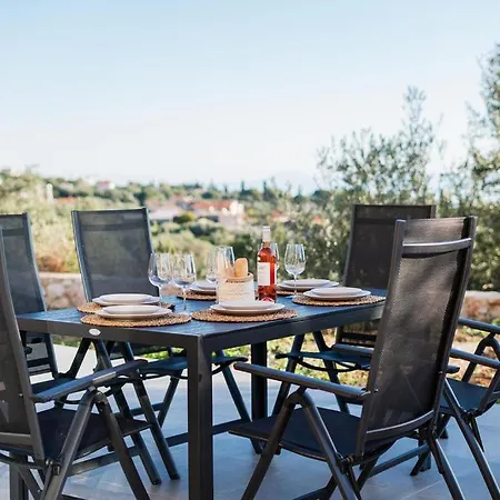 Villa Sole E Mare Mousata