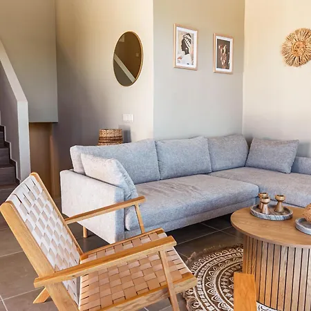 Sole E Mare Villa Mousata